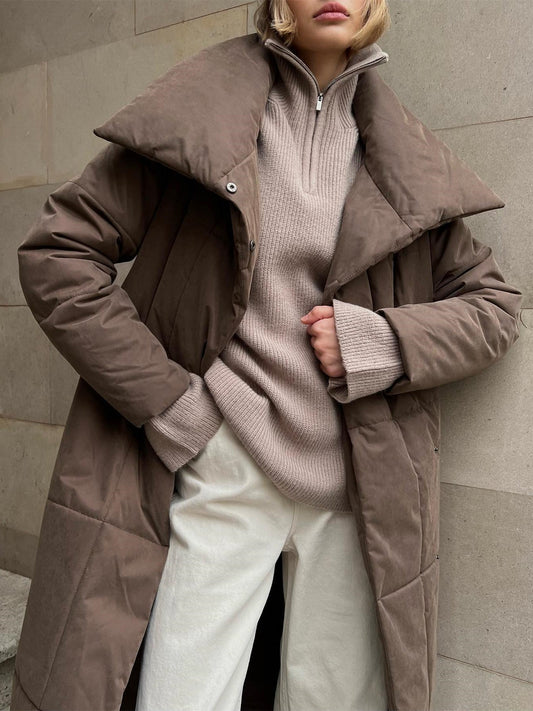 Effortlessly Elegant Coat with a Timeless Design
