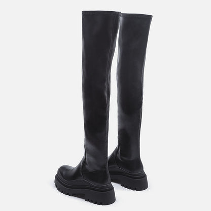 Beautifully Finished Boots in a Timeless Design
