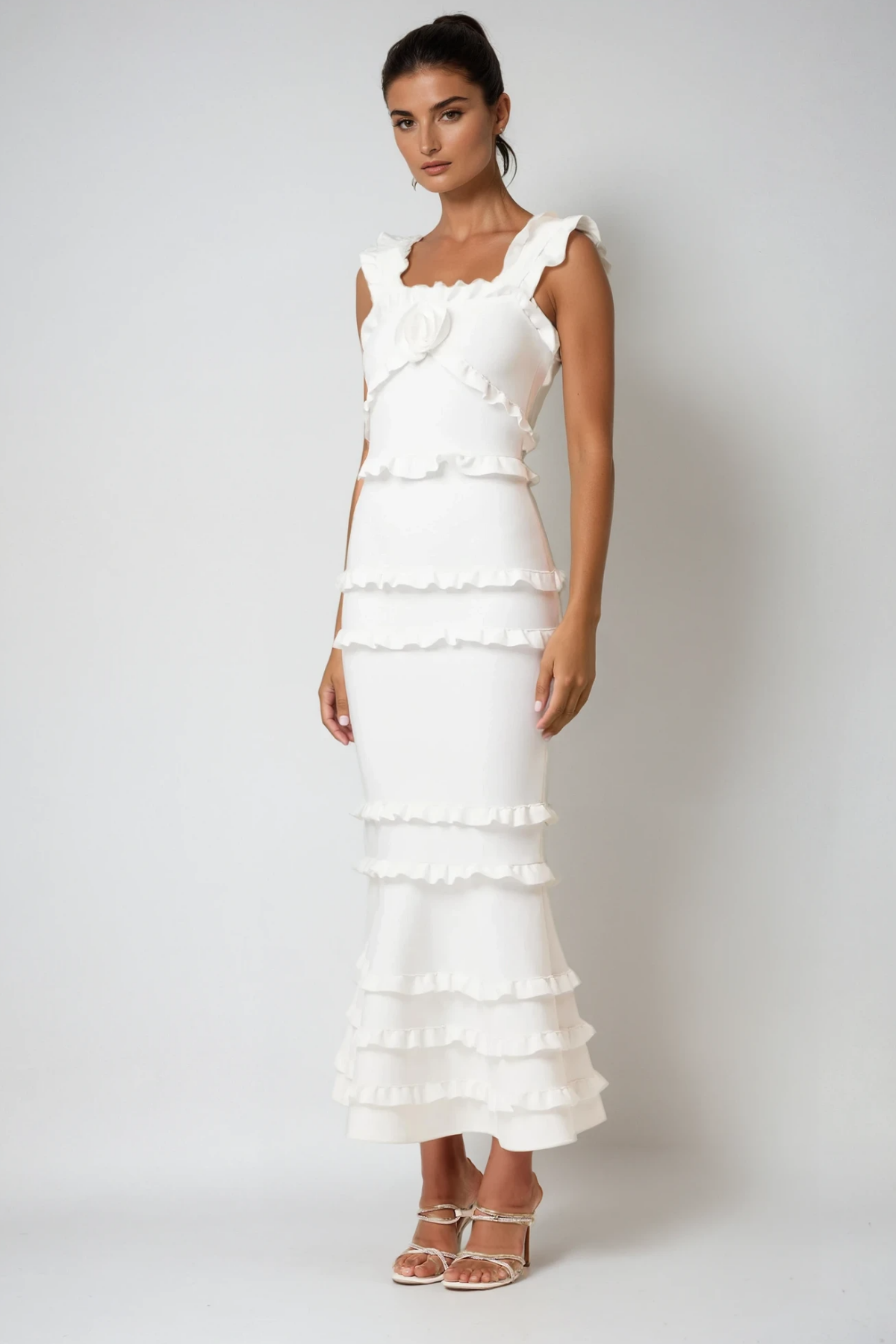 Effortlessly Elegant Dress with a Timeless Design