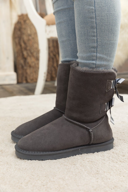 Gracefully Styled Boots for Any Occasion