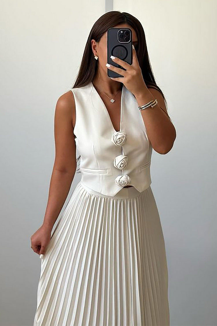Gracefully Styled Garment for Any Occasion