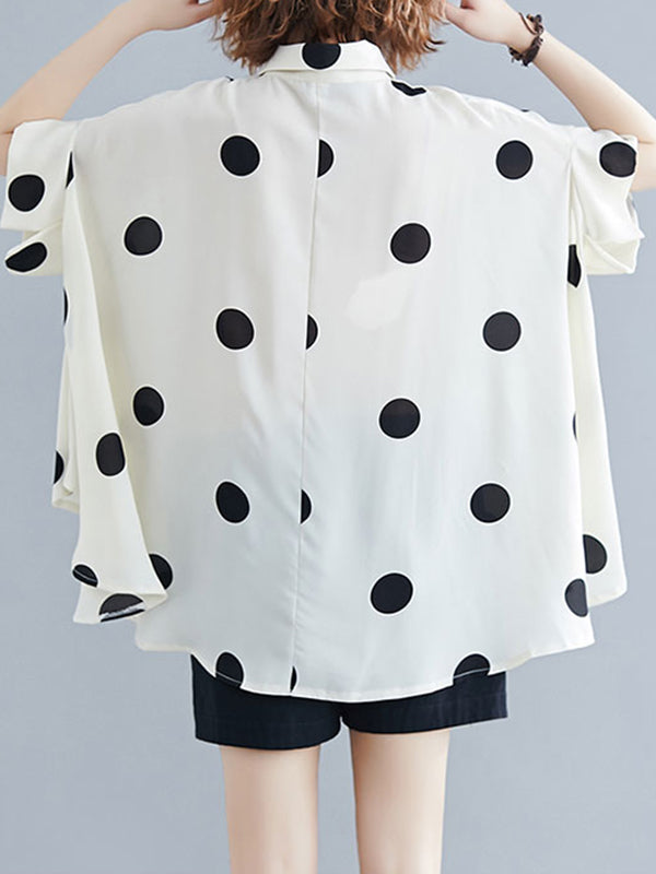 Classic Vintage Blouse with a Flattering Fit