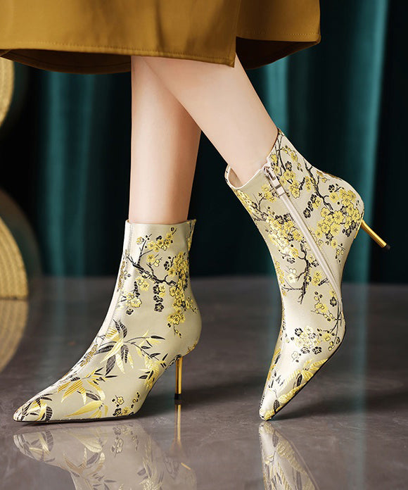 Elegantly Styled Boots for Everyday Wear