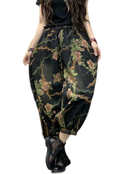 Effortlessly Elegant Pants with a Timeless Design