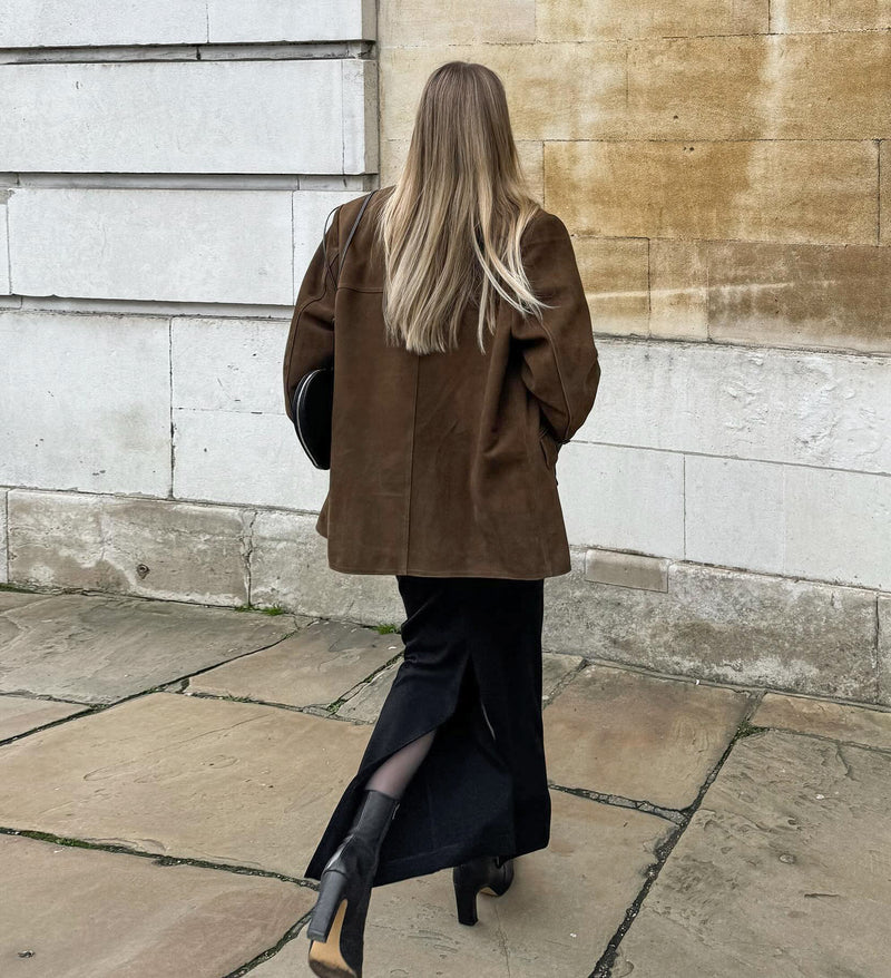 Effortlessly Elegant Jacket with a Timeless Design