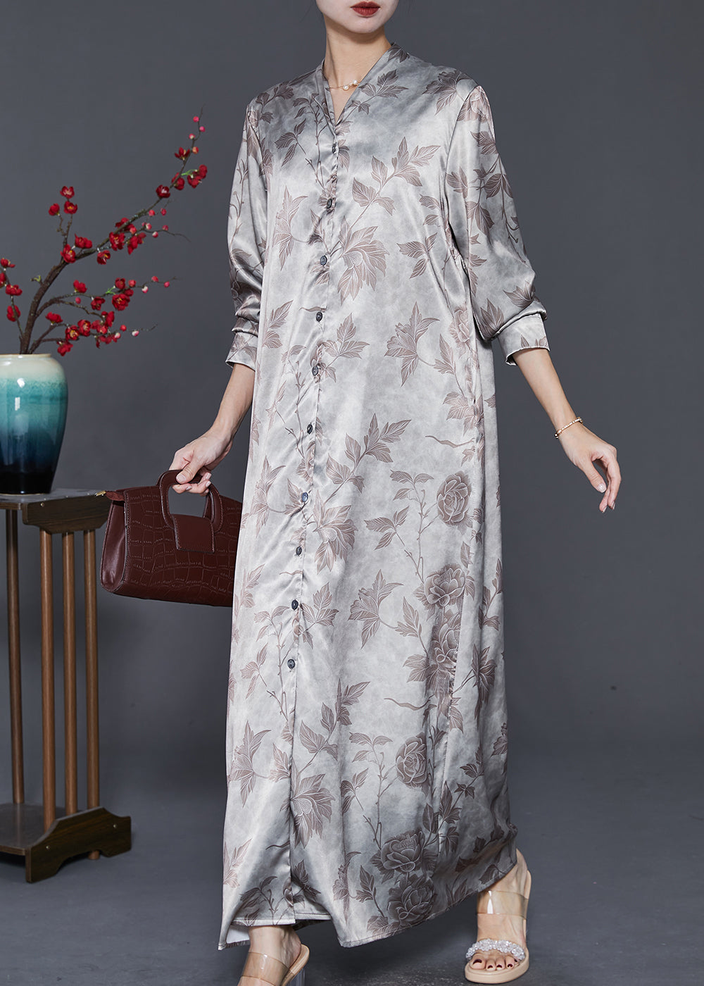 Classic Vintage Dress with a Flattering Fit