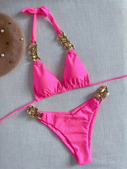 Well Tailored Swimsuit with a Graceful Silhouette