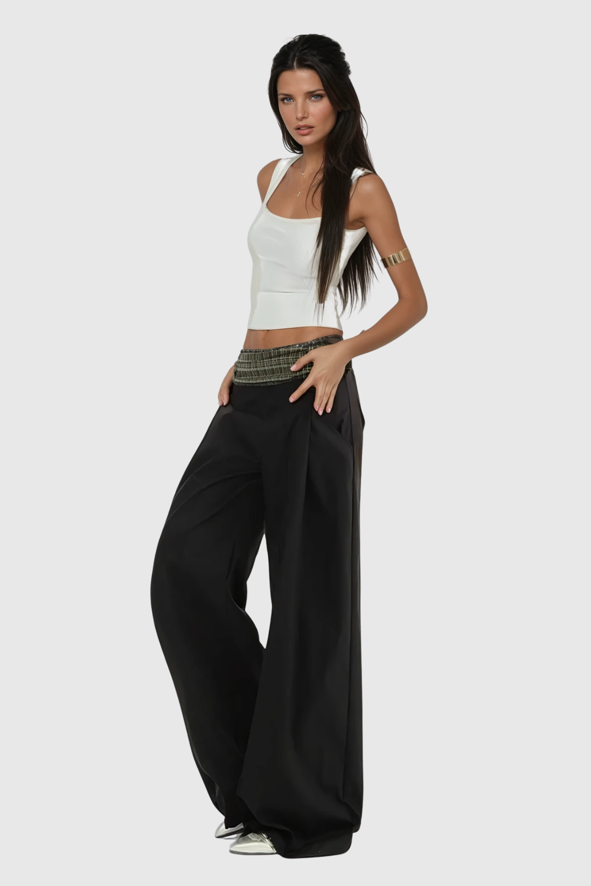 Effortlessly Elegant Pants with a Timeless Design