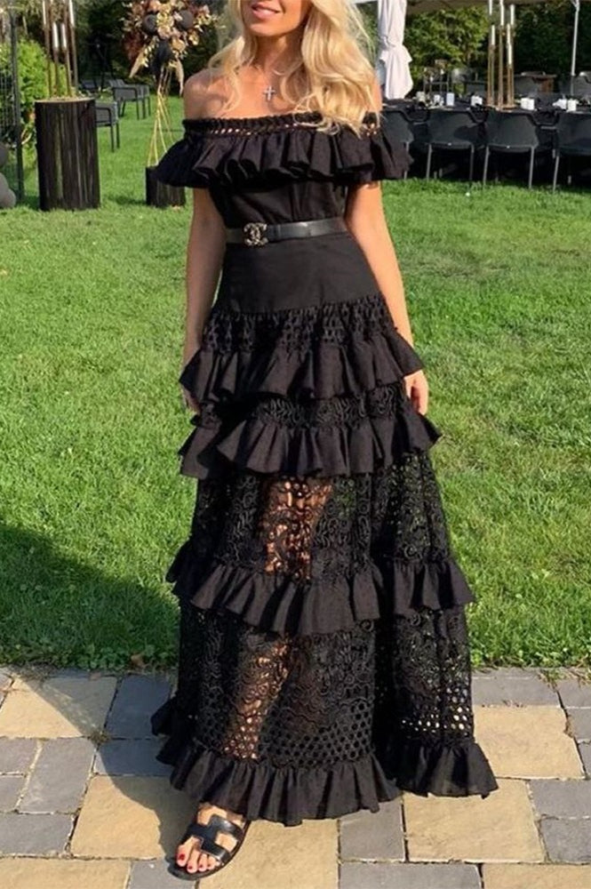Beautifully Finished Dress in a Timeless Design