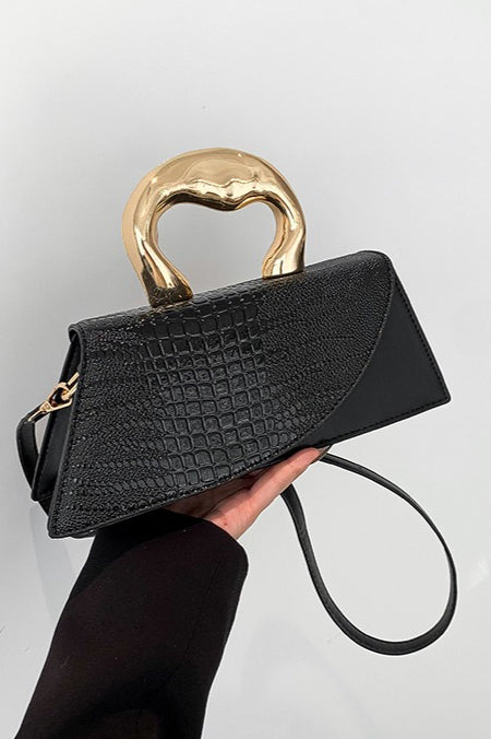 Sophisticated Bag with a Clean Classic Look