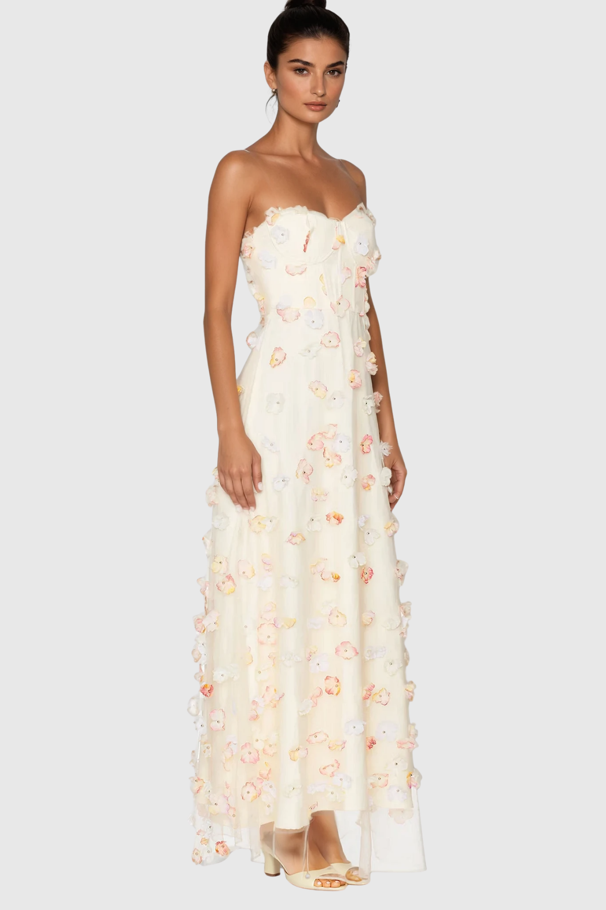 Effortlessly Elegant Dress with a Timeless Design