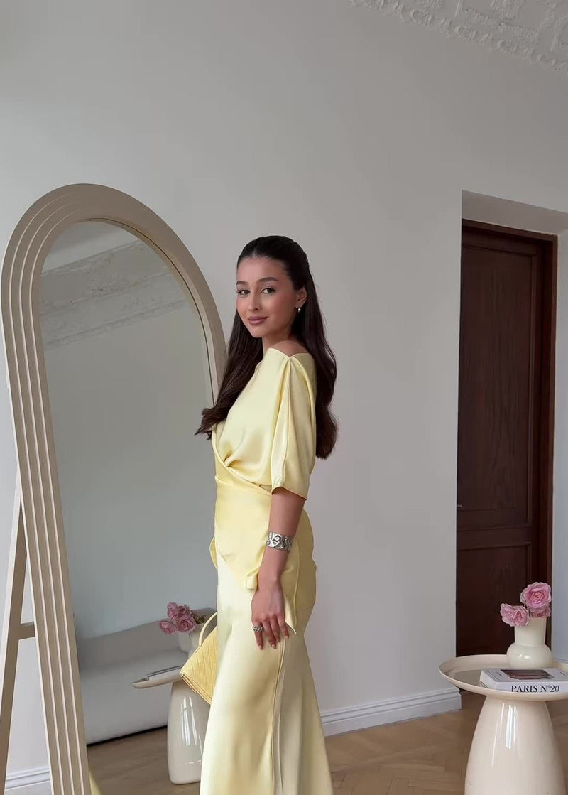 Polished Blouse with an Effortless Classic Look