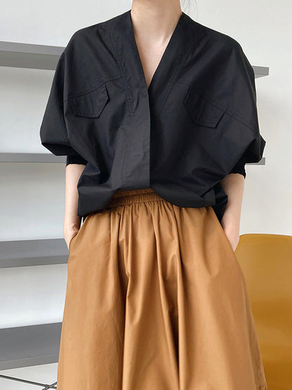 Effortlessly Elegant Blouse with a Timeless Design