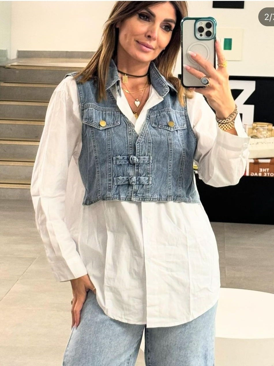Effortlessly Elegant Shirt with a Timeless Design
