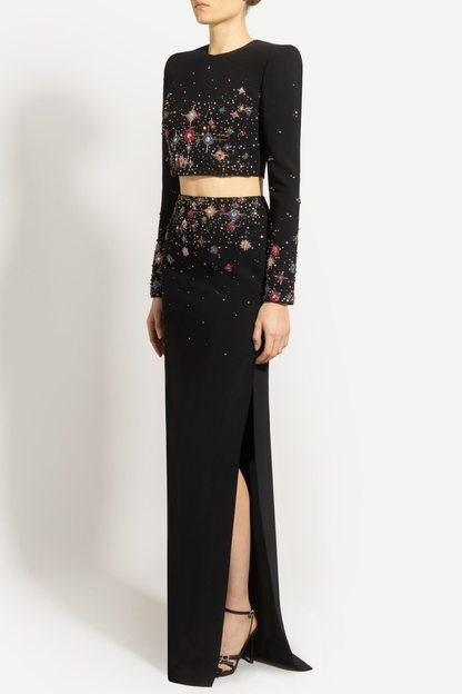 Beautifully Finished Top in a Timeless Design