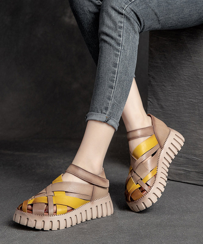 Well Tailored Sandals with a Graceful Silhouette