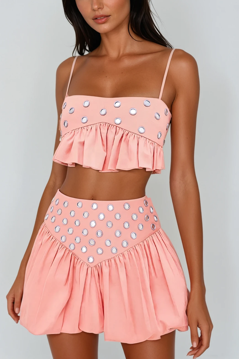 Gracefully Styled Garment for Any Occasion