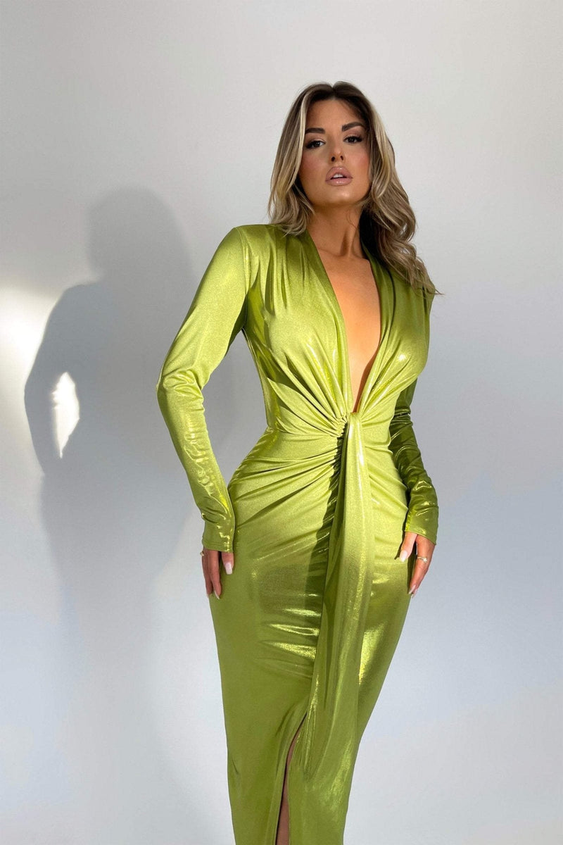 Gracefully Styled Dress for Any Occasion
