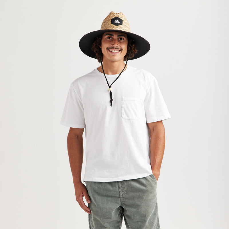 Sophisticated Garment with a Clean Classic Look