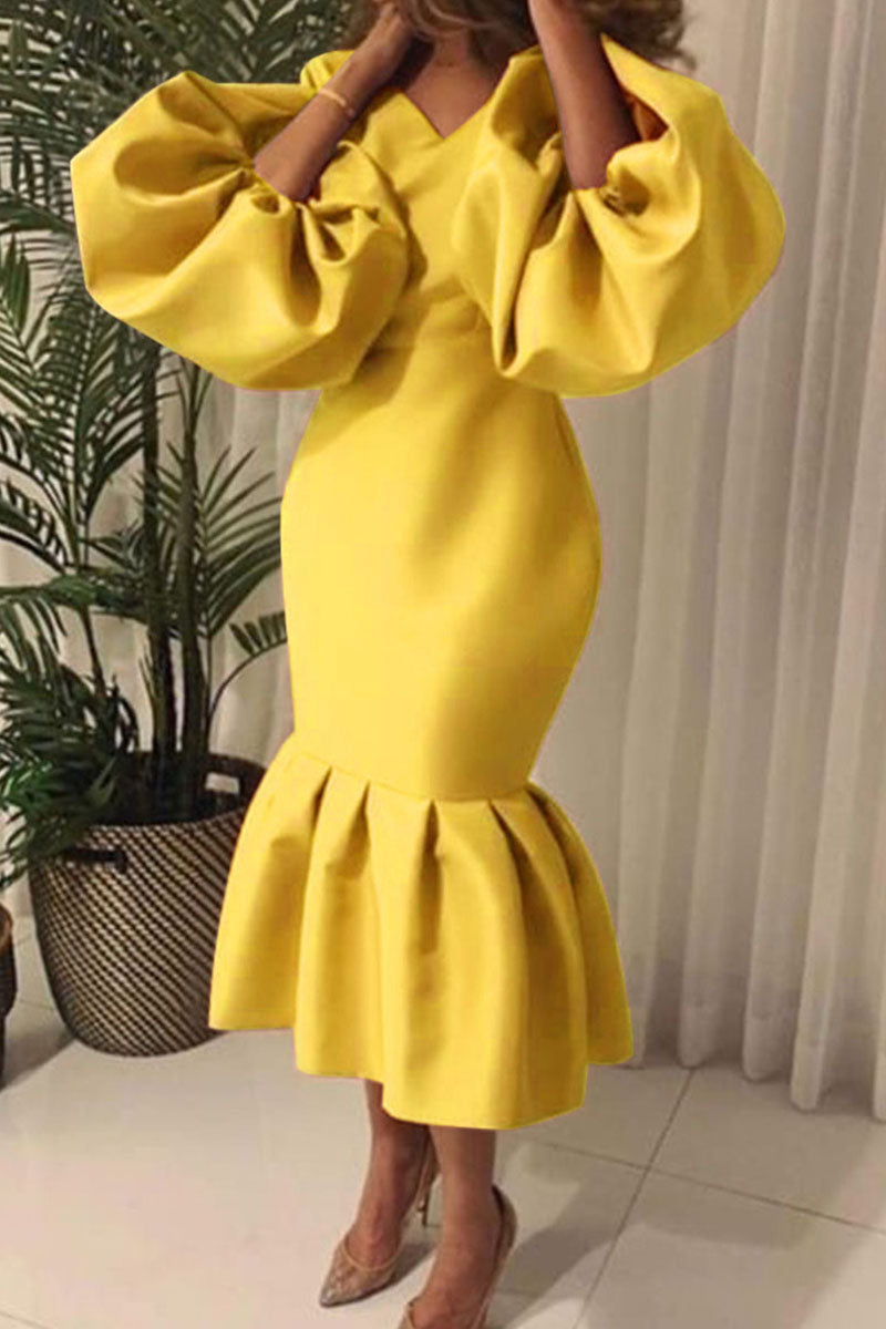 Classic Vintage Dress with a Flattering Fit