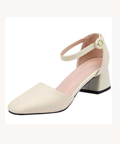 Effortlessly Elegant Heels with a Timeless Design
