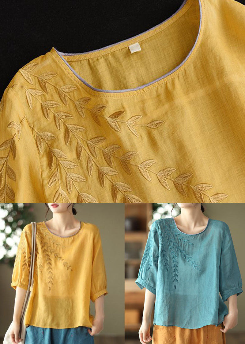 Well Tailored Top with a Graceful Silhouette