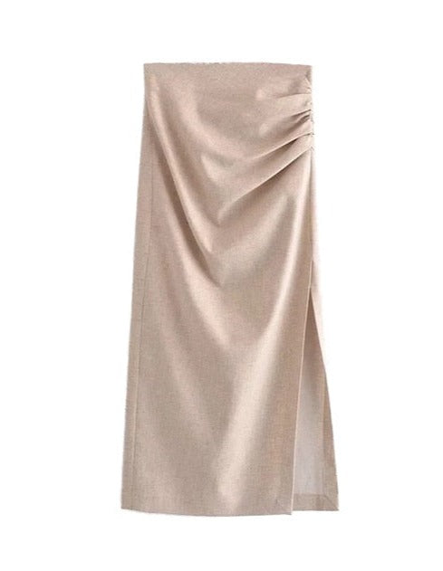 Effortlessly Elegant Garment with a Timeless Design