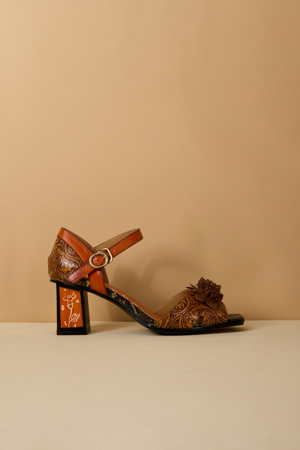 A Vintage Style Heels with Delicate Timeless Details