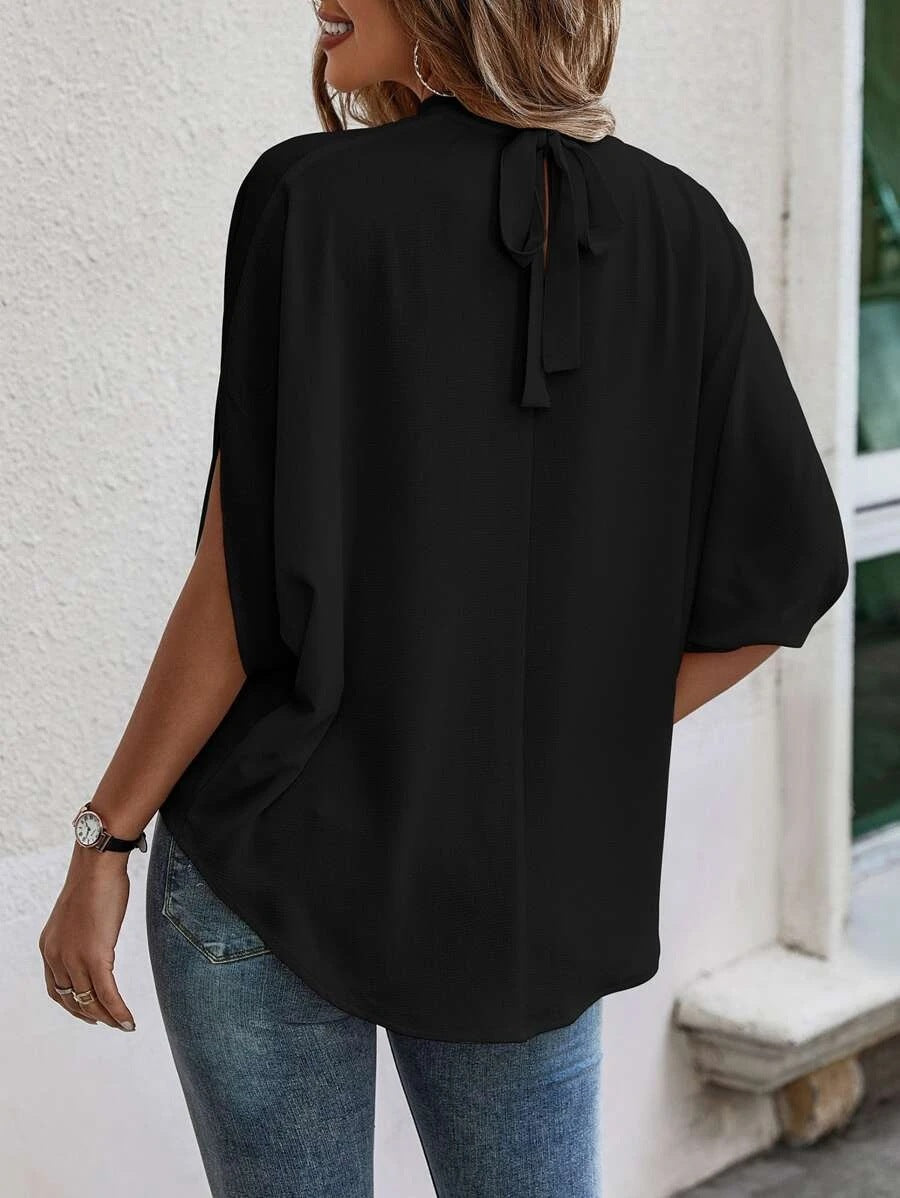 Elegantly Styled Blouse for Everyday Wear