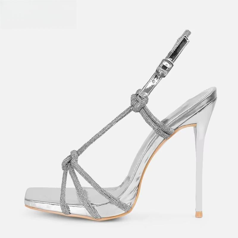 Classic Vintage Heels with a Flattering Fit