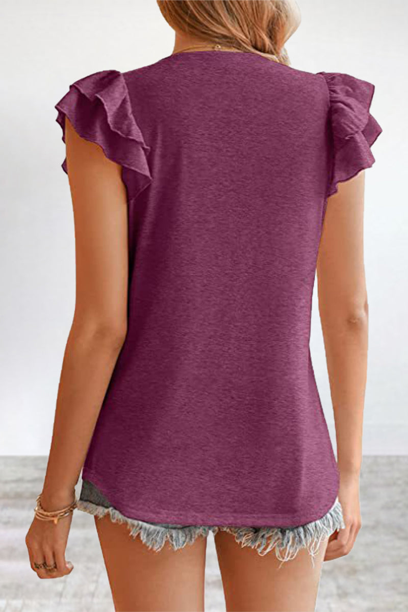 Well Tailored T-Shirt with a Graceful Silhouette