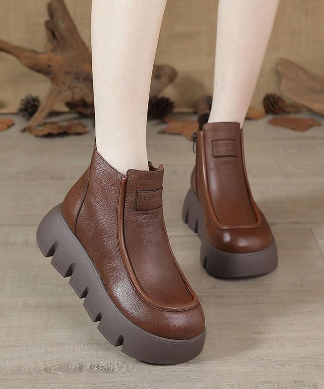 Polished Boots with an Effortless Classic Look
