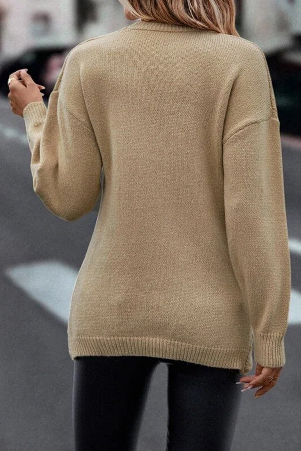 Effortlessly Elegant Sweater with a Timeless Design