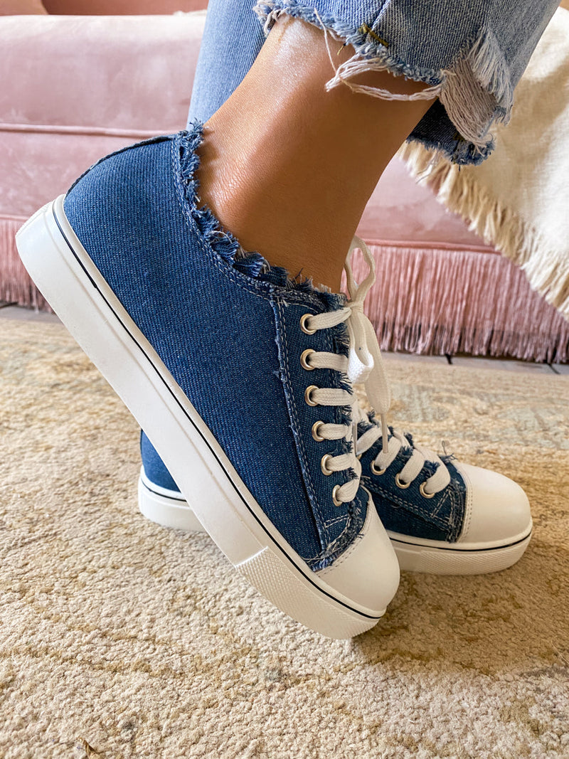 Elegantly Styled Sneakers for Everyday Wear