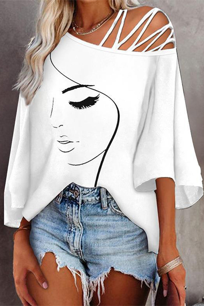 Effortlessly Elegant T-Shirt with a Timeless Design