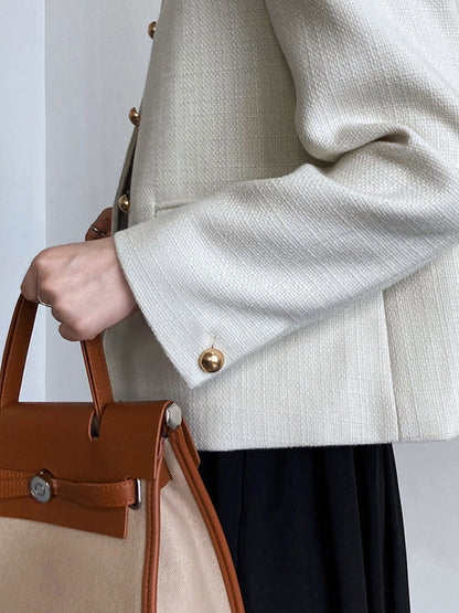 Gracefully Styled Garment for Any Occasion