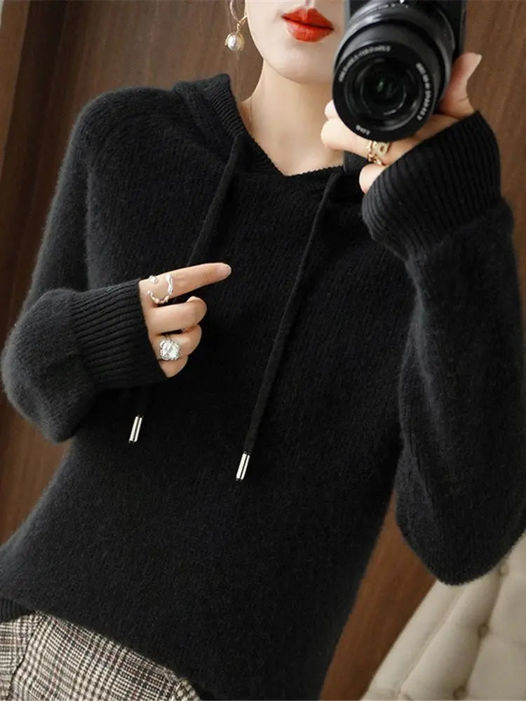 Effortlessly Elegant Sweater with a Timeless Design
