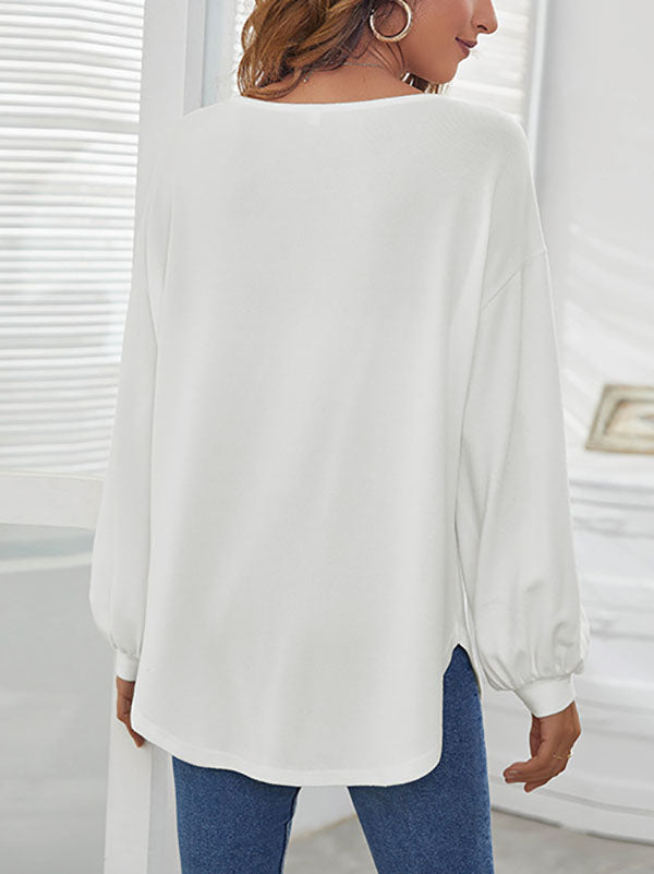 Effortlessly Elegant T-Shirt with a Timeless Design