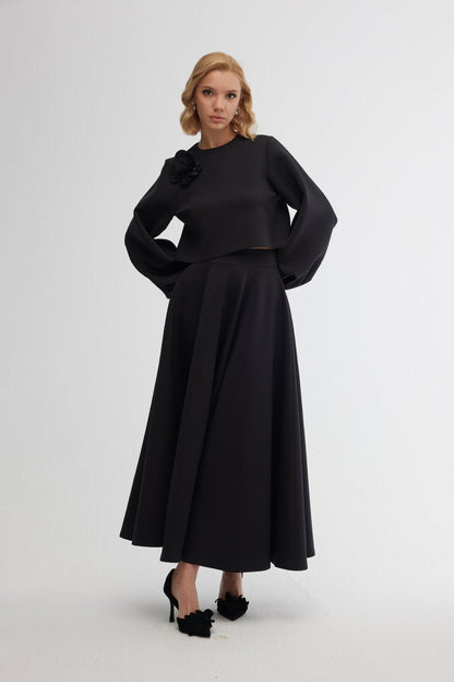 Gracefully Styled Garment for Any Occasion