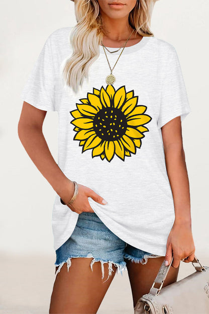 Effortlessly Elegant T-Shirt with a Timeless Design