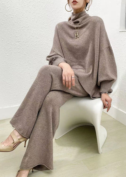 Effortlessly Elegant Sweater with a Timeless Design