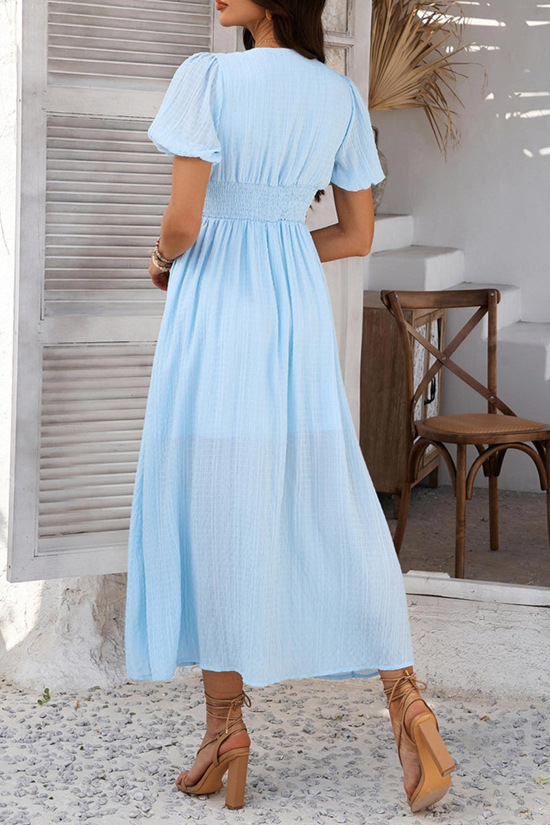 Beautifully Finished Dress in a Timeless Design