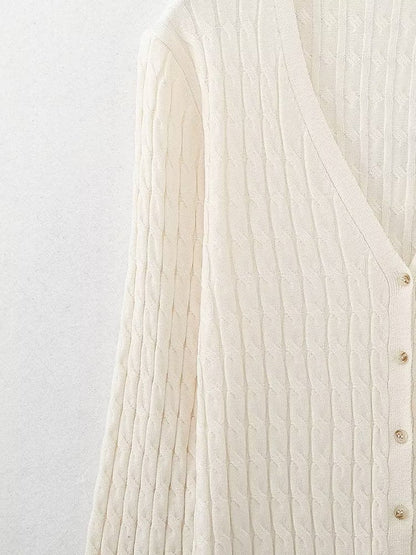 Classic Vintage & Enduringly Stylish Coat