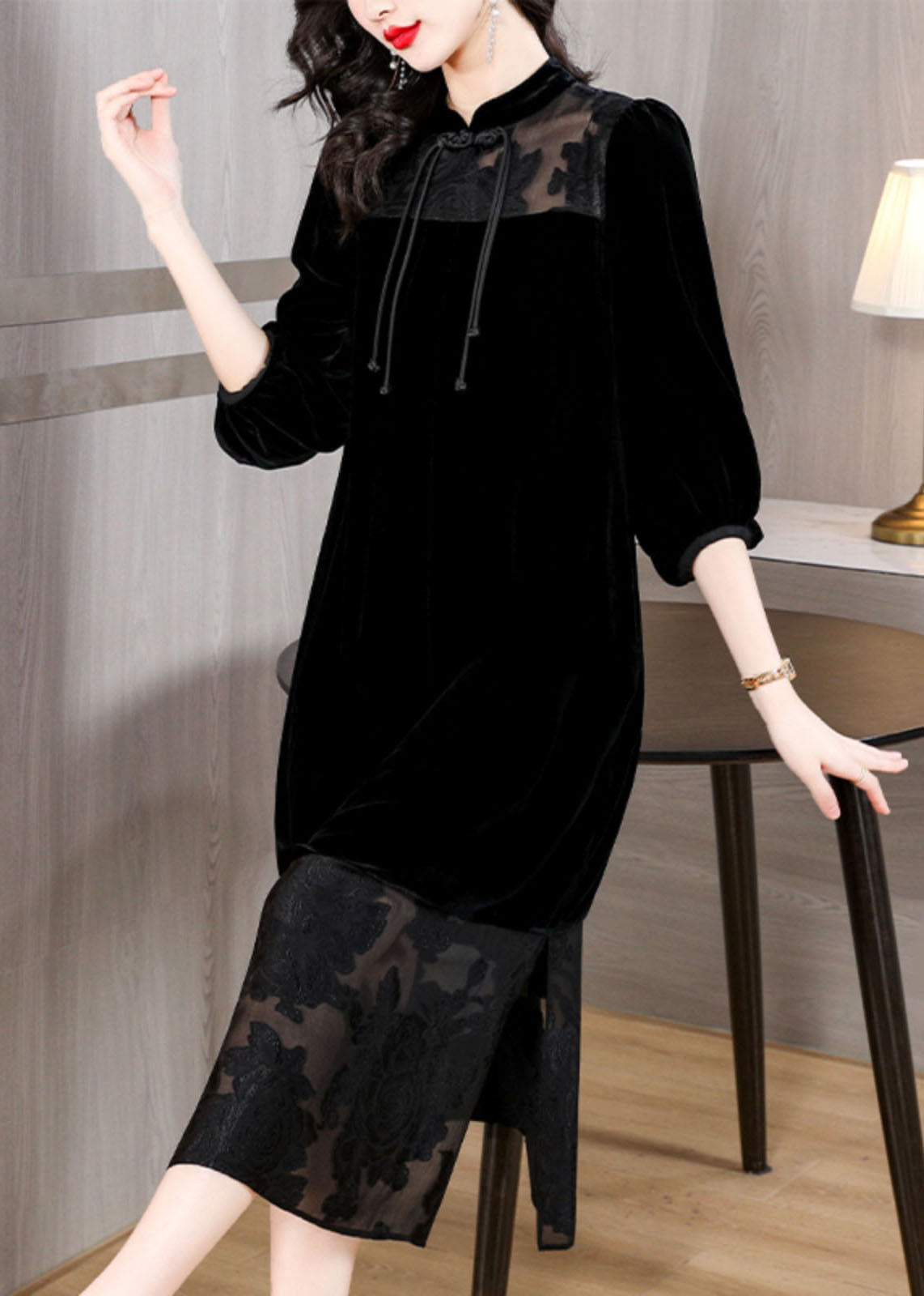 Gracefully Styled Dress for Any Occasion