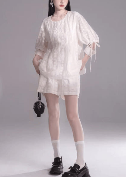 Beautifully Finished Top in a Timeless Design