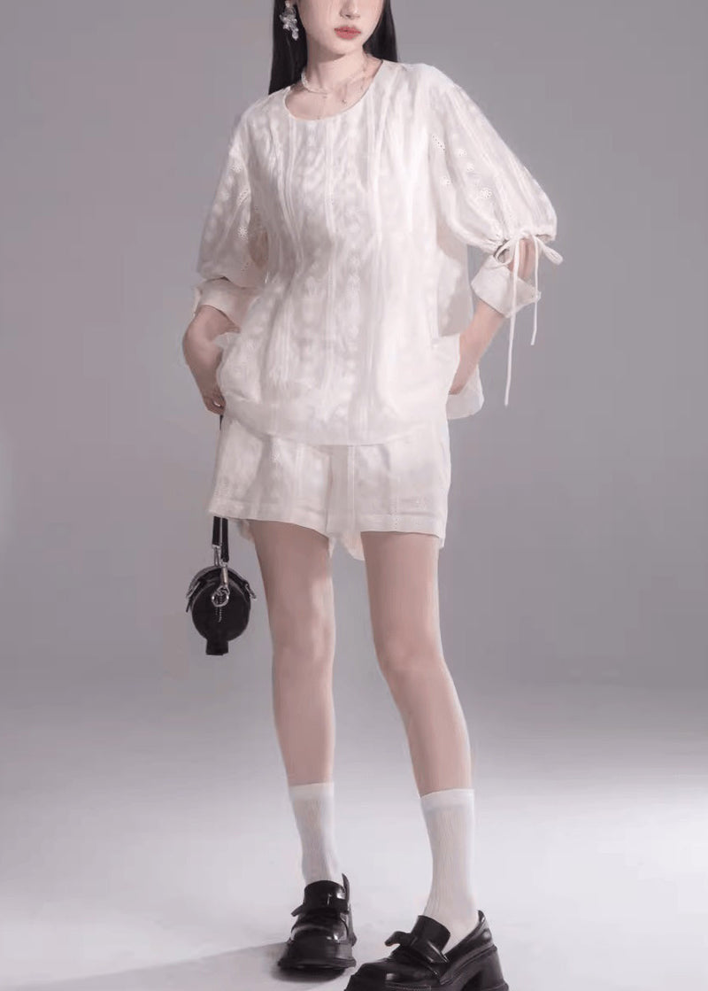 Beautifully Finished Top in a Timeless Design