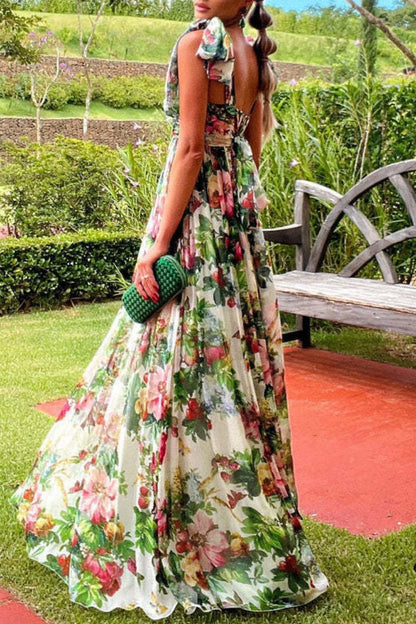Gracefully Styled Dress for Any Occasion