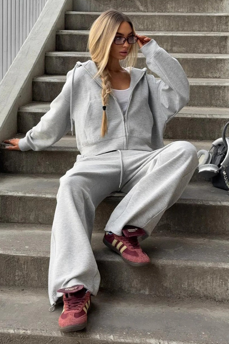 Elegantly Styled Pants for Everyday Wear