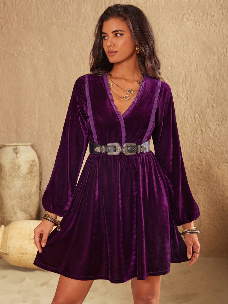 Gracefully Styled Dress for Any Occasion
