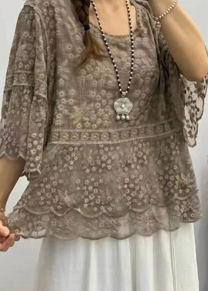 Sophisticated Blouse with a Clean Classic Look